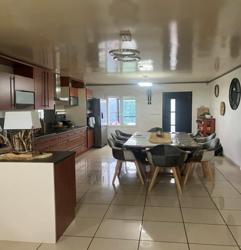 Maison - 114 m² - 4 pièces