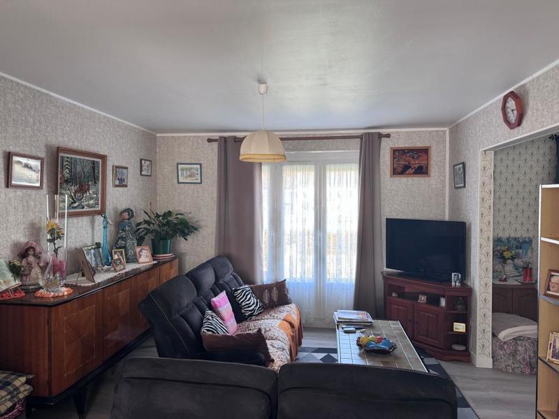 Maison - 93 m² - 4 pièces