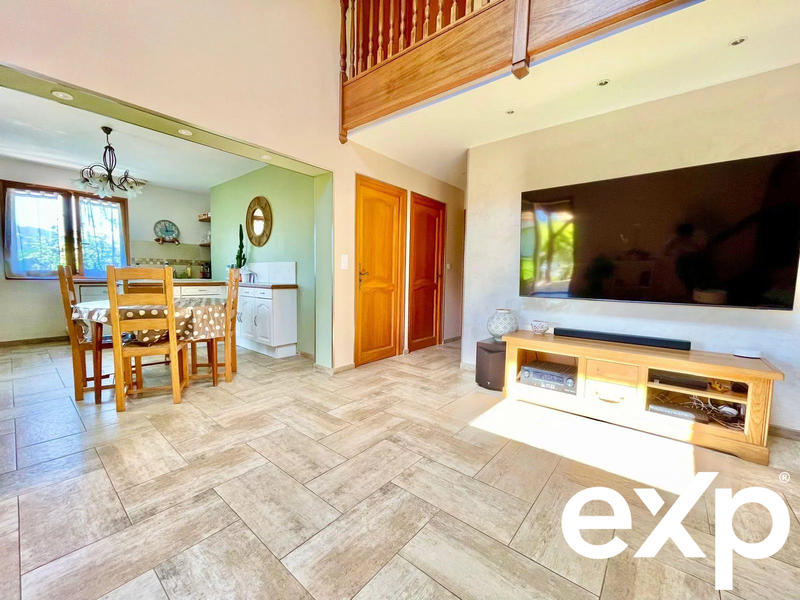 Maison - 110 m² - 4 pièces