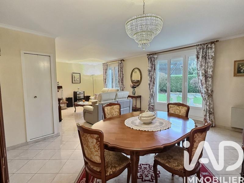 Maison - 122 m² - 6 pièces