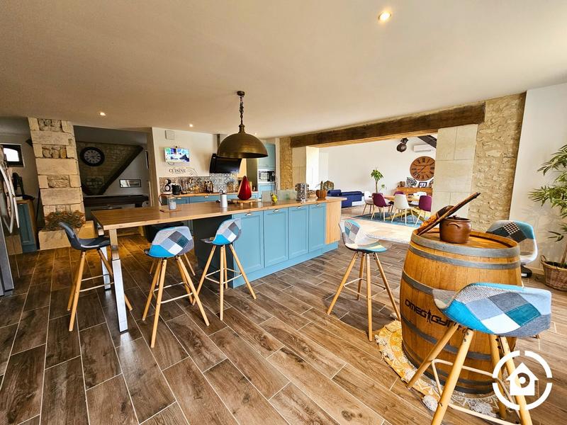 Maison ancienne - 498 m² - 11 pièces