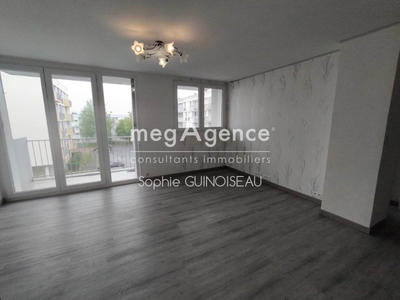 Appartement - 77 m² - 5 pièces