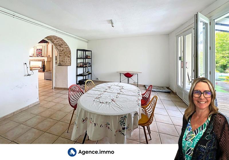 Maison - 234 m² - 8 pièces