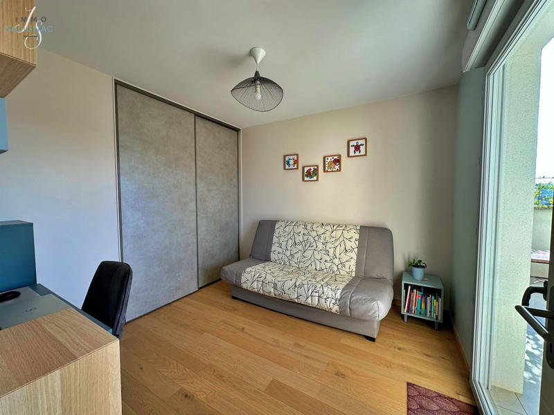 Appartement - 92 m² - 4 pièces