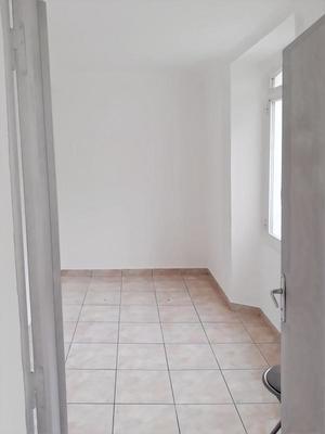 Appartement - 60 m² - 4 pièces
