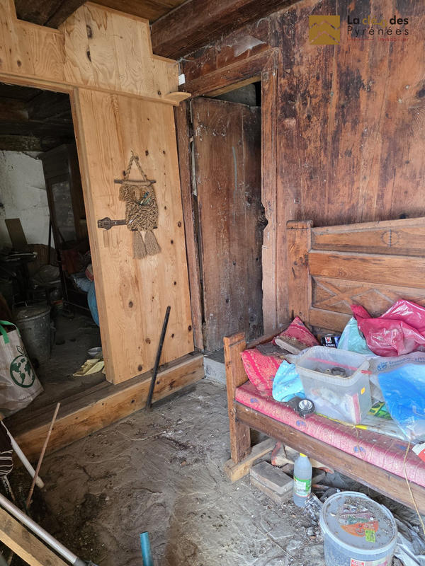 Maison ancienne - 200 m² - 2 pièces