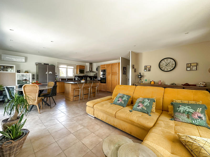 Maison - 100 m² - 6 pièces