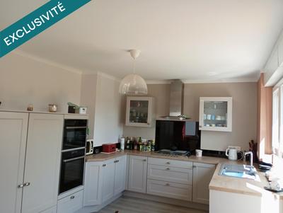 Maison - 138 m² - 8 pièces