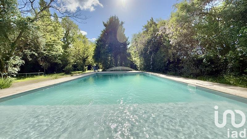 Maison - 293 m² - 10 pièces