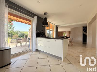 Maison de maîtres - 210 m² - 9 pièces