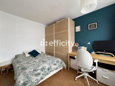 Appartement ancien - 90 m² - 4 pièces