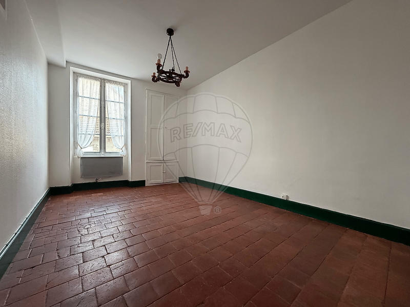 Maison - 102 m² - 4 pièces