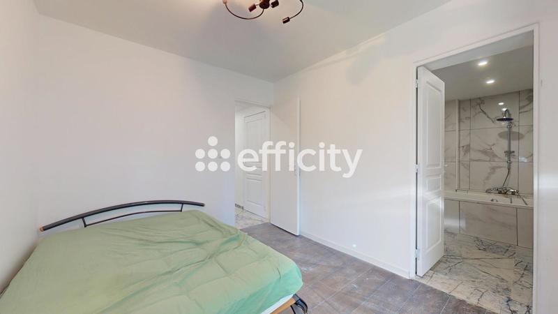 Maison - 120 m² - 7 pièces