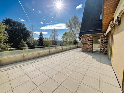 Maison ancienne - 228 m² - 7 pièces