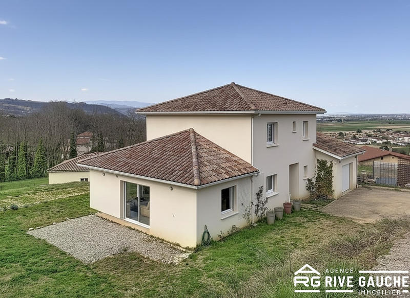 Maison - 135 m² - 5 pièces