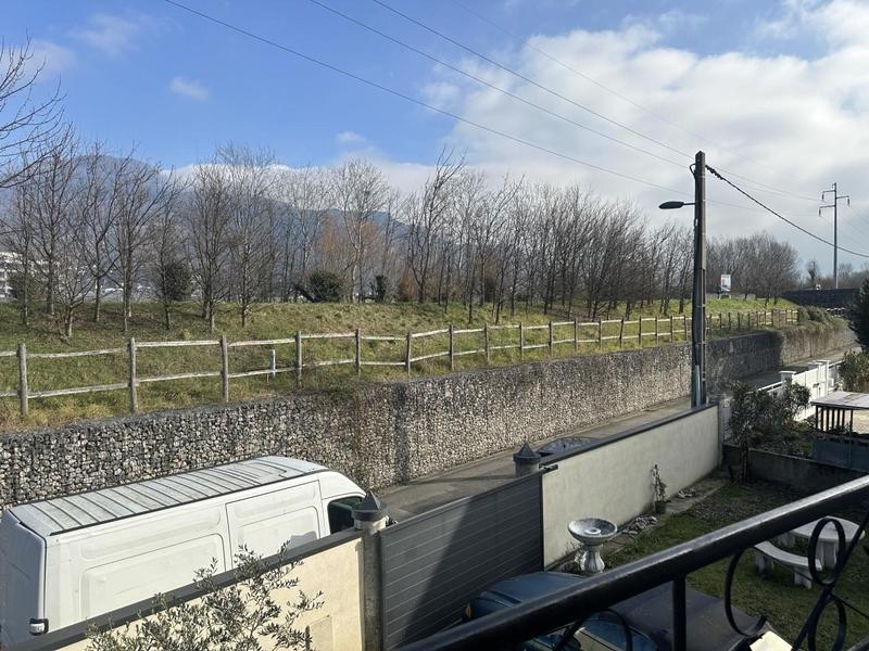 Maison - 224 m² - 6 pièces