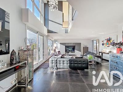 Duplex - 198 m² - 7 pièces