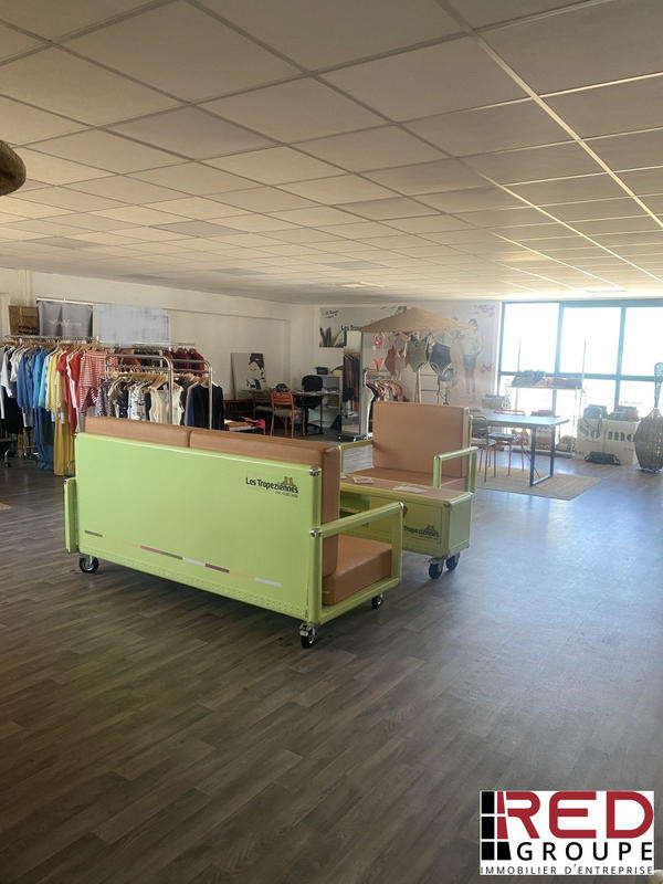 Local d'activités - 132 m² - 1 pièce