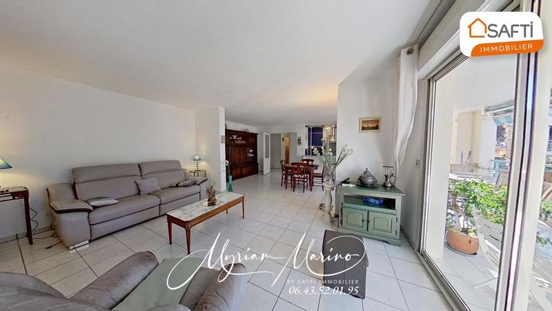 Appartement - 98 m² - 5 pièces