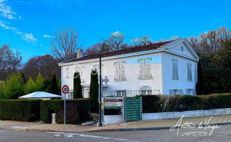 Immeuble - 286 m² - 7 pièces