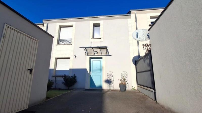 Maison - 83 m² - 4 pièces