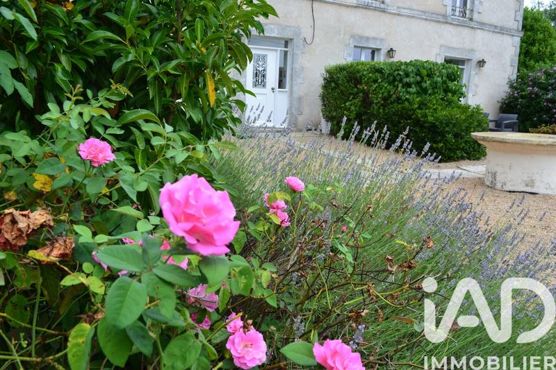 Maison - 340 m² - 17 pièces