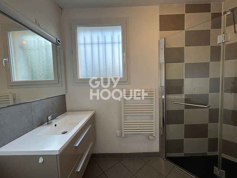 Appartement - 80 m² - 3 pièces