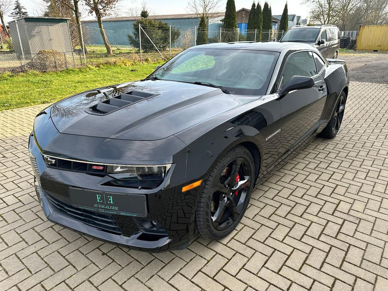 Chevrolet Camaro Coupe 5.7 V8