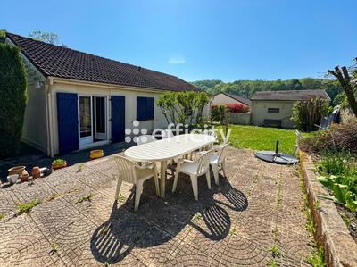 Maison - 93 m² - 4 pièces