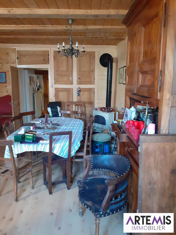 Maison - 203 m² - 7 pièces