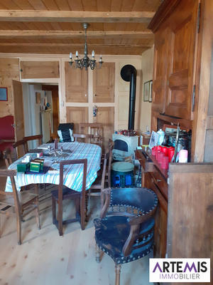 Maison - 203 m² - 7 pièces