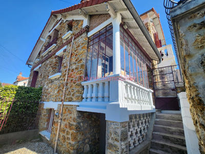 Immeuble - 152 m² - 8 pièces