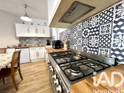 Maison - 123 m² - 6 pièces