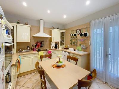 Maison - 167 m² - 4 pièces