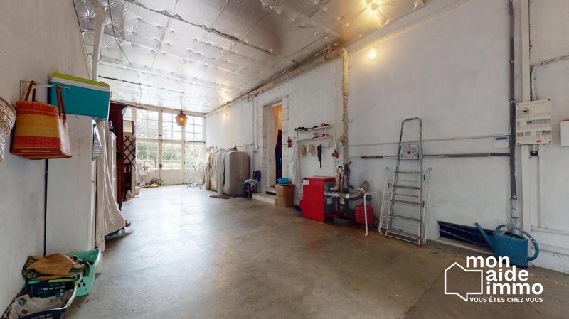 Maison - 266 m² - 7 pièces