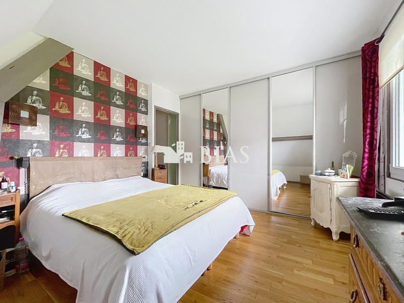 Maison - 166 m² - 6 pièces