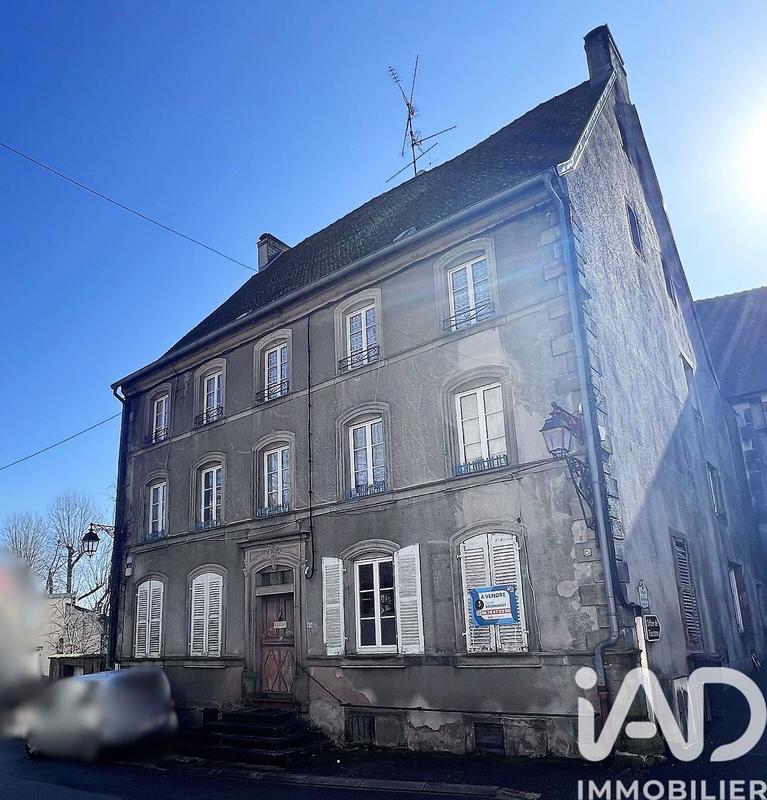 Maison de village - 400 m² - 15 pièces