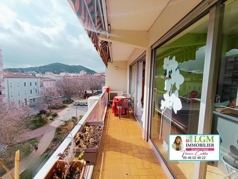 Appartement - 80 m² - 3 pièces