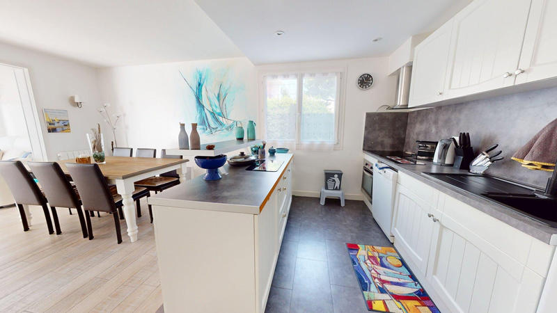 Maison - 144 m² - 7 pièces