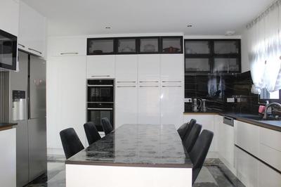 Villa - 180 m² - 7 pièces