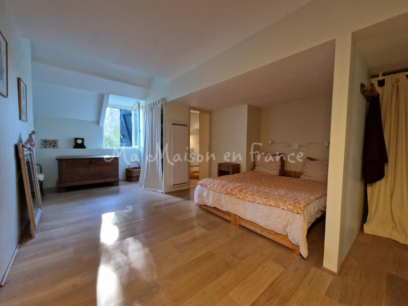 Maison - 170 m² - 6 pièces