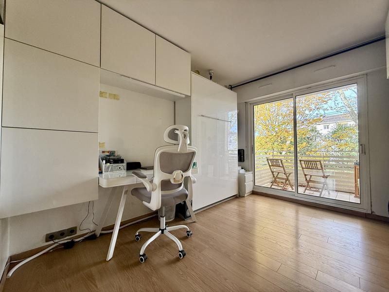 Appartement - 100 m² - 4 pièces