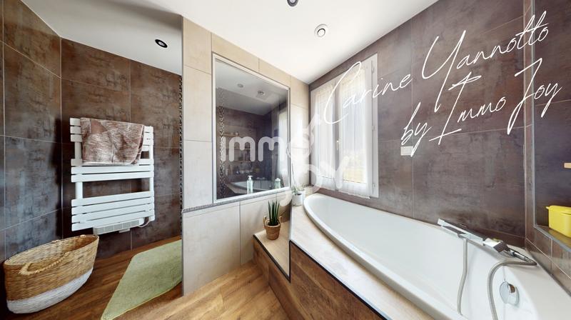 Propriété - 600 m² - 14 pièces