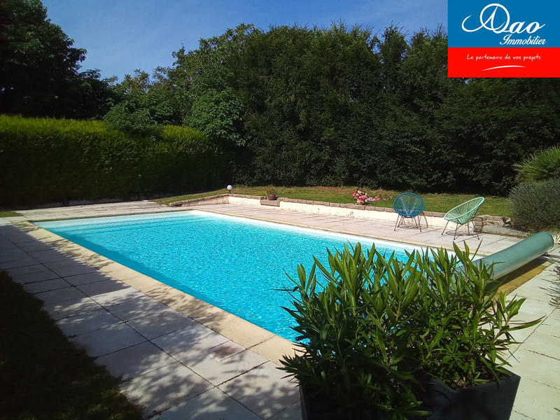 Maison - 192 m² - 8 pièces