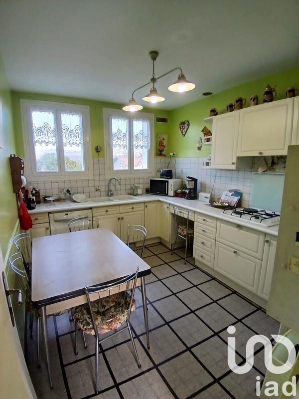 Maison - 142 m² - 8 pièces