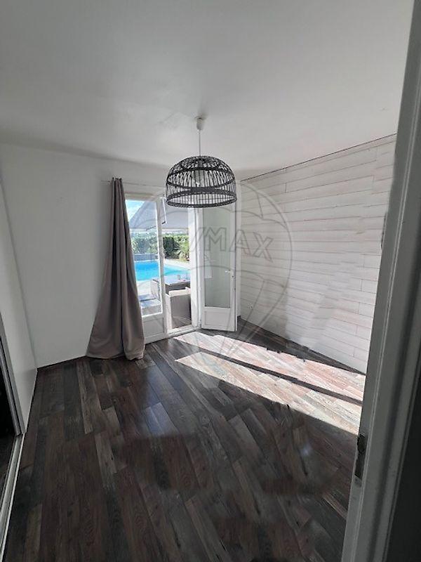 Maison - 144 m² - 7 pièces