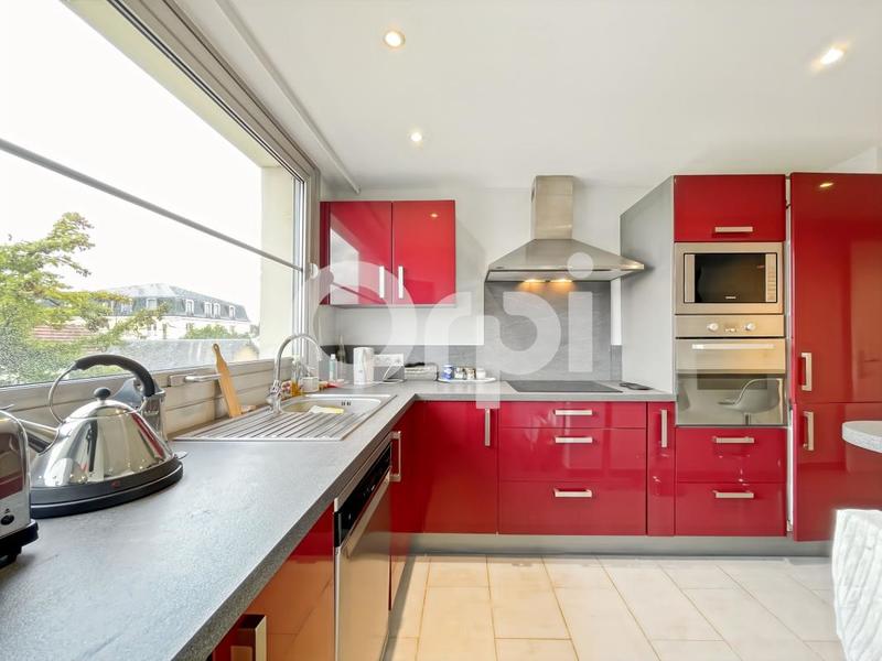 Appartement - 99 m² - 4 pièces