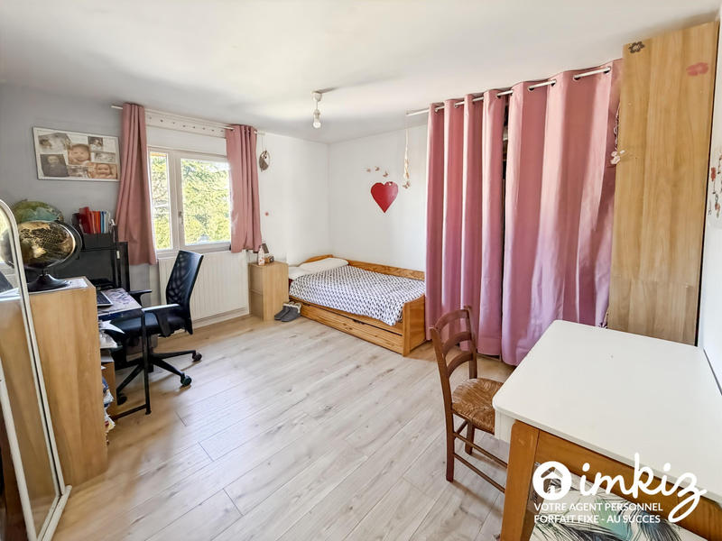 Maison - 140 m² - 5 pièces