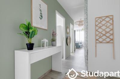 Chambre - 11 m² - 1 pièce