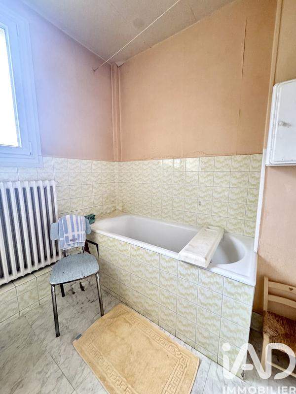 Maison - 140 m² - 8 pièces